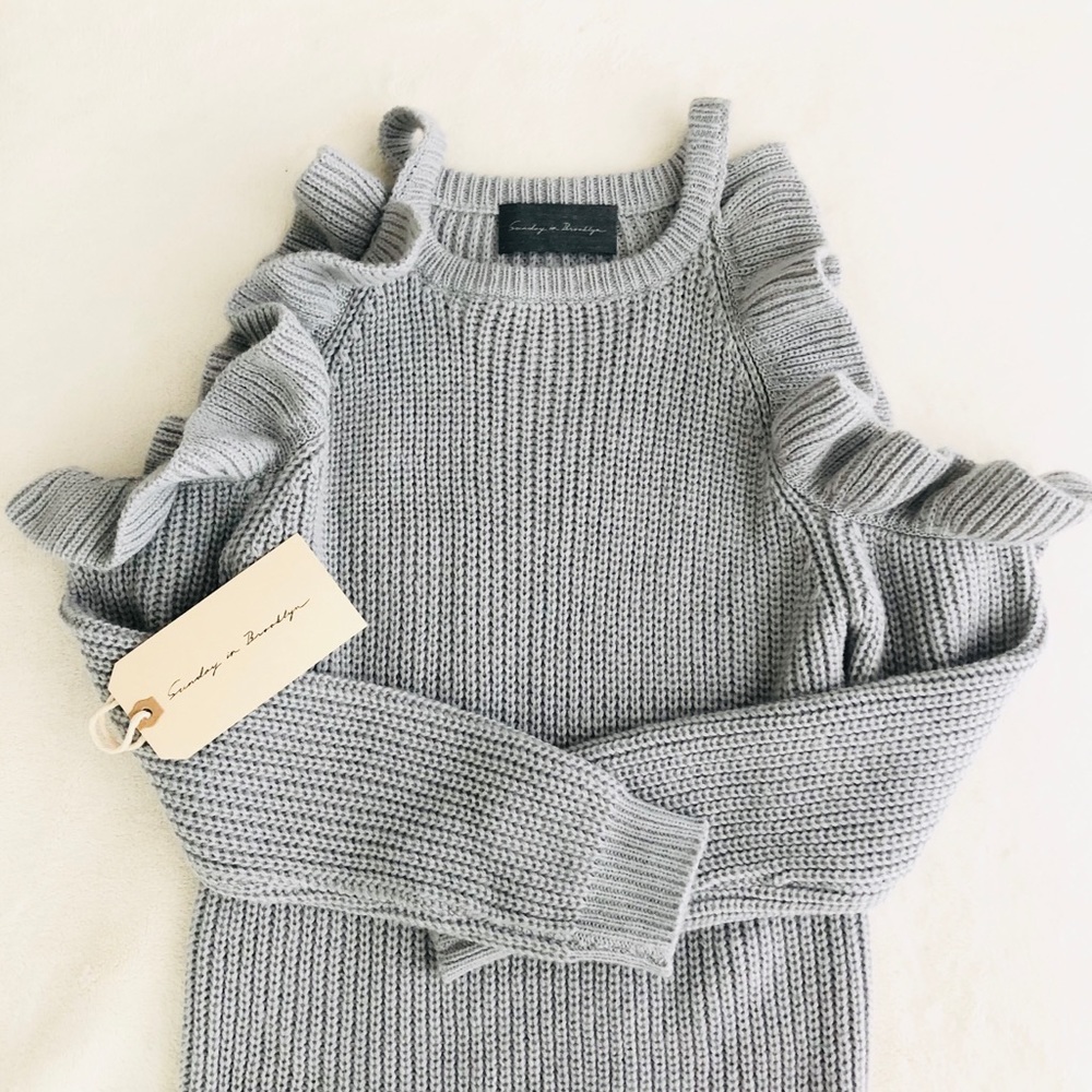 Sunday in Brooklyn Sweater Cold Shoulder Ruffles M